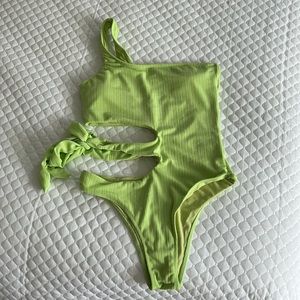 Lulus one shoulder lime green swimsuit